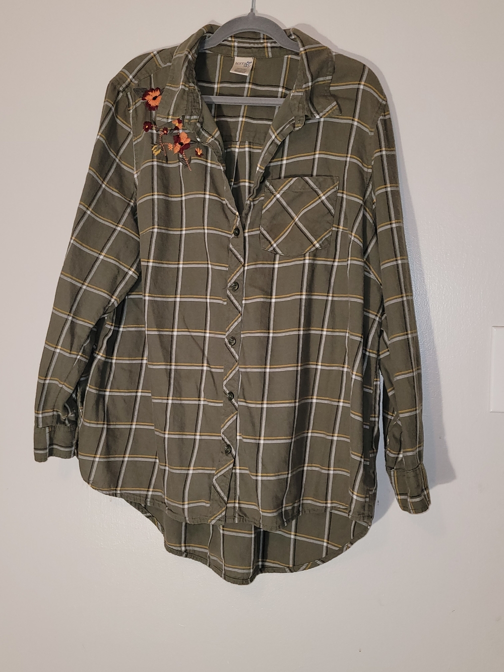 Terra & Sky Olive Green Plaid Button-Down Shirt with Floral Embroidery